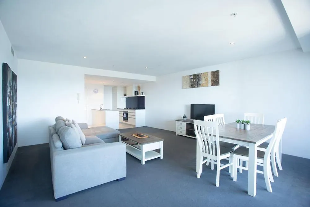 Circle On Cavill - Hosted By Coastal Letting Apartamento