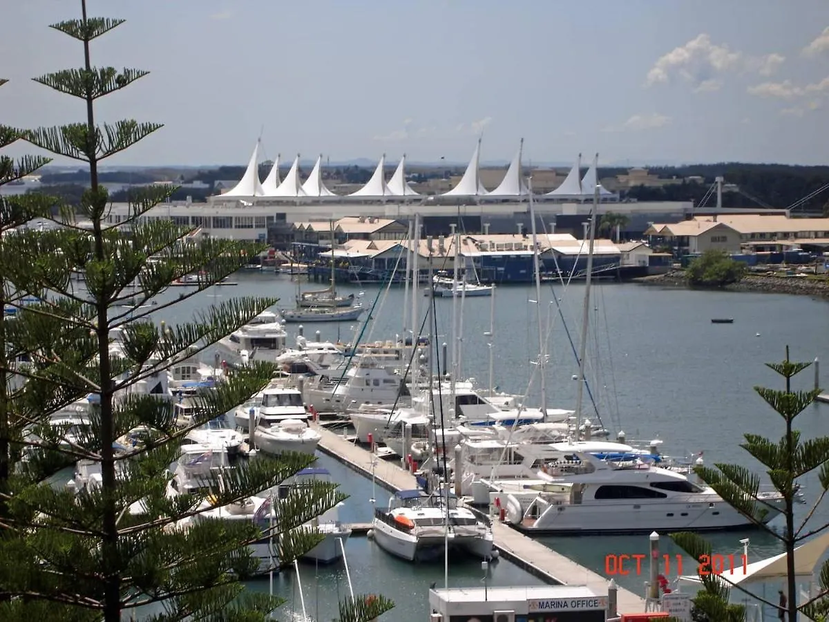 Main Waterfront Apartment *