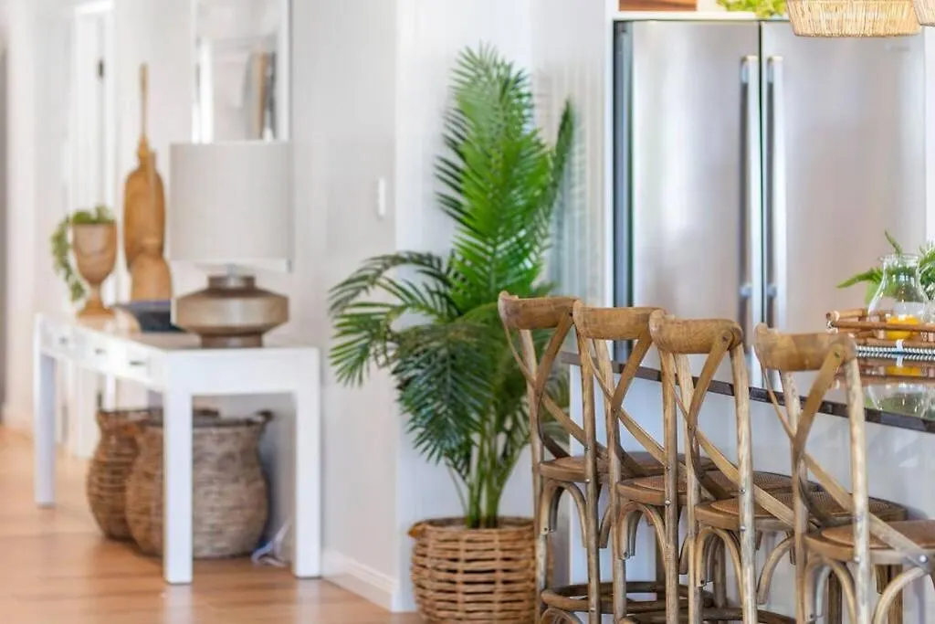 Βίλα Absolute Beachfront Family Size Χρυσή Ακτή
