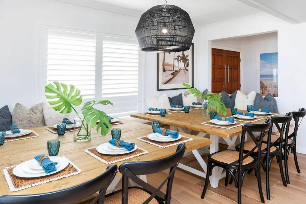 Absolute Beachfront Family Size * Χρυσή Ακτή