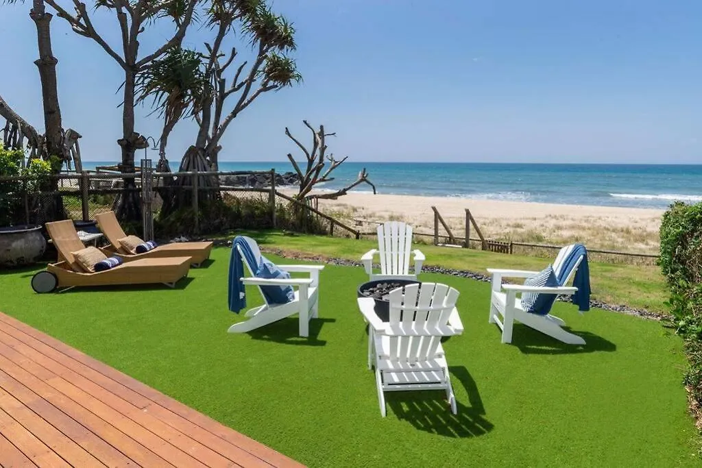 Βίλα Absolute Beachfront Family Size