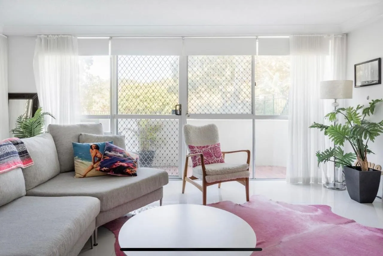 Beachside Beauty At Burleigh Pavilion! *