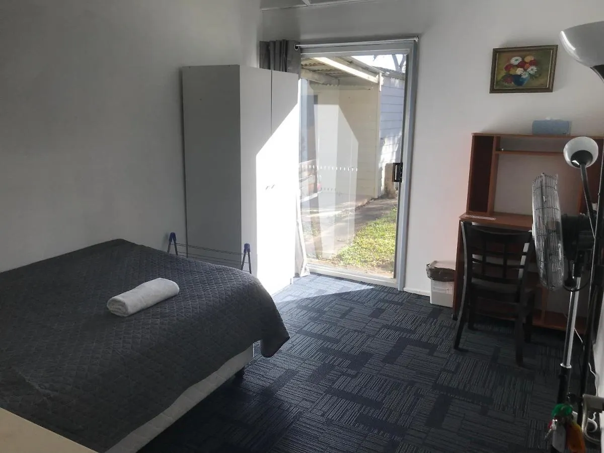 Convenience House In Nerang With Private Kwatera prywatna