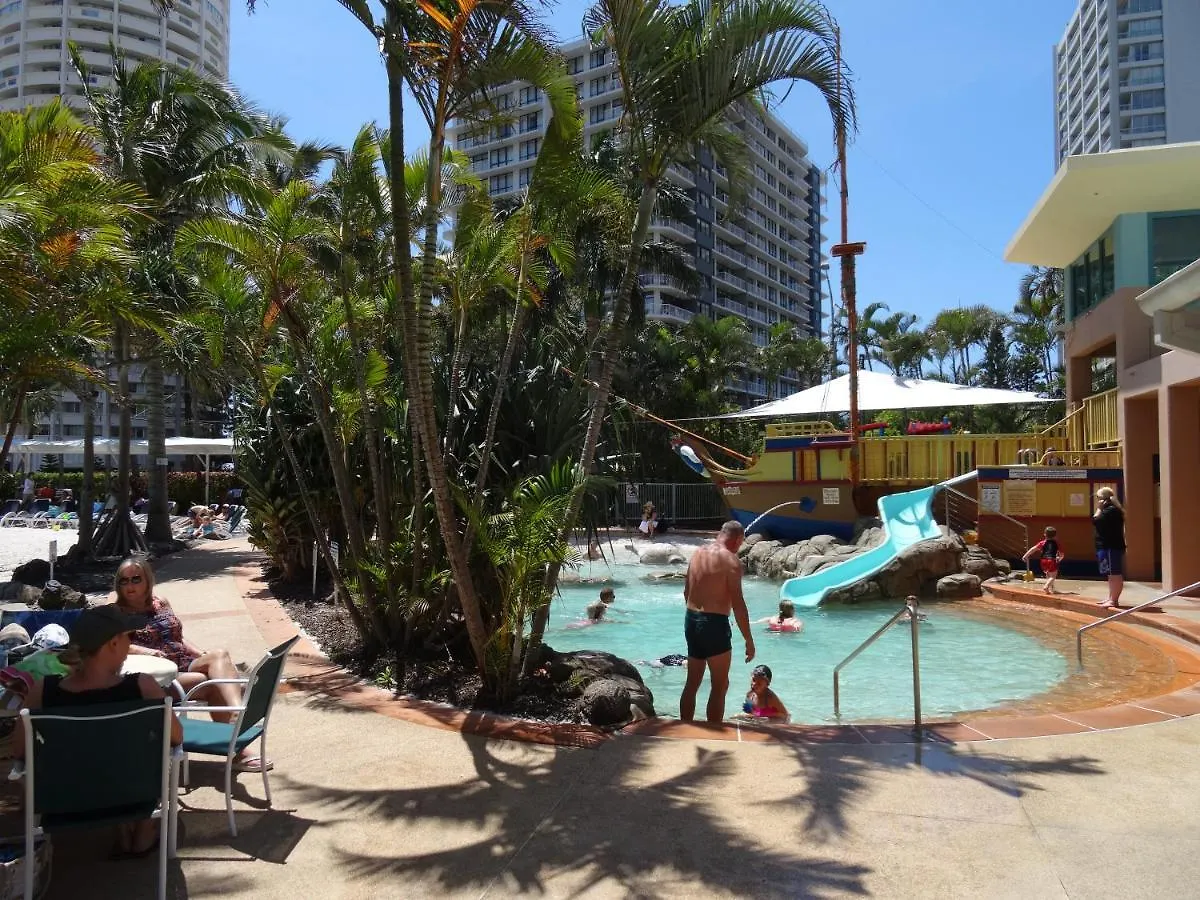 Crown Towers Apartamento