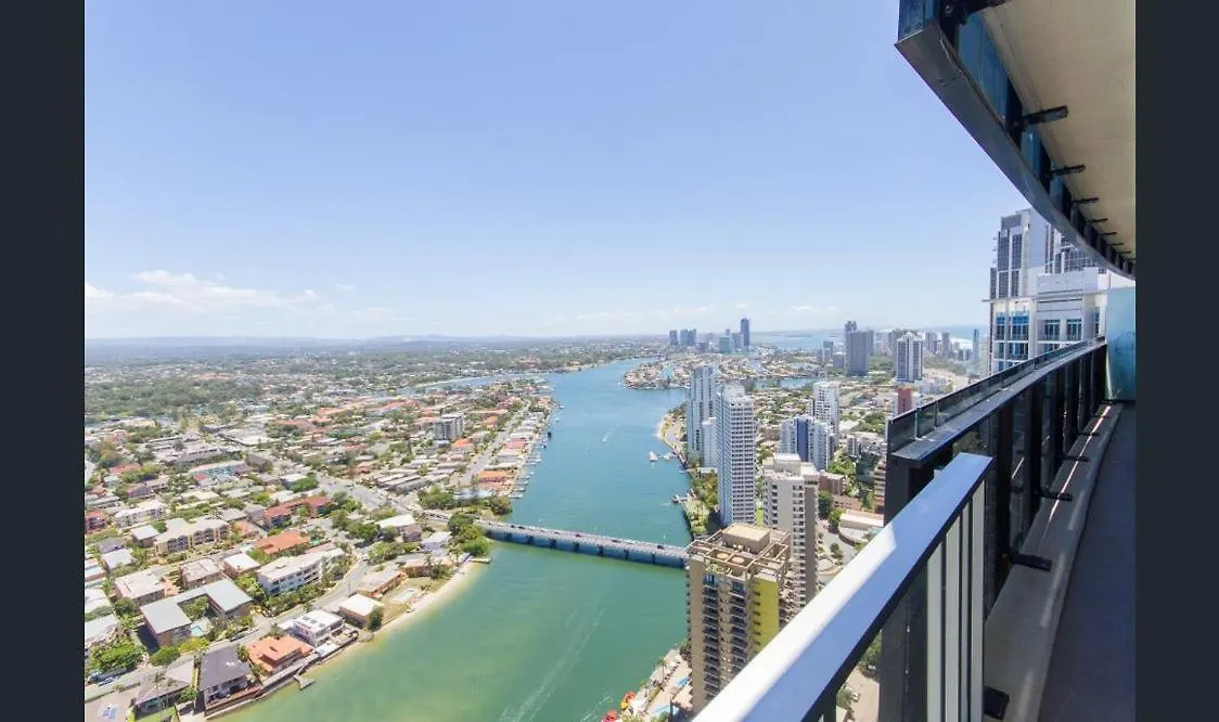 Apartamento Cavill Avenue Luxury Private Gold Coast