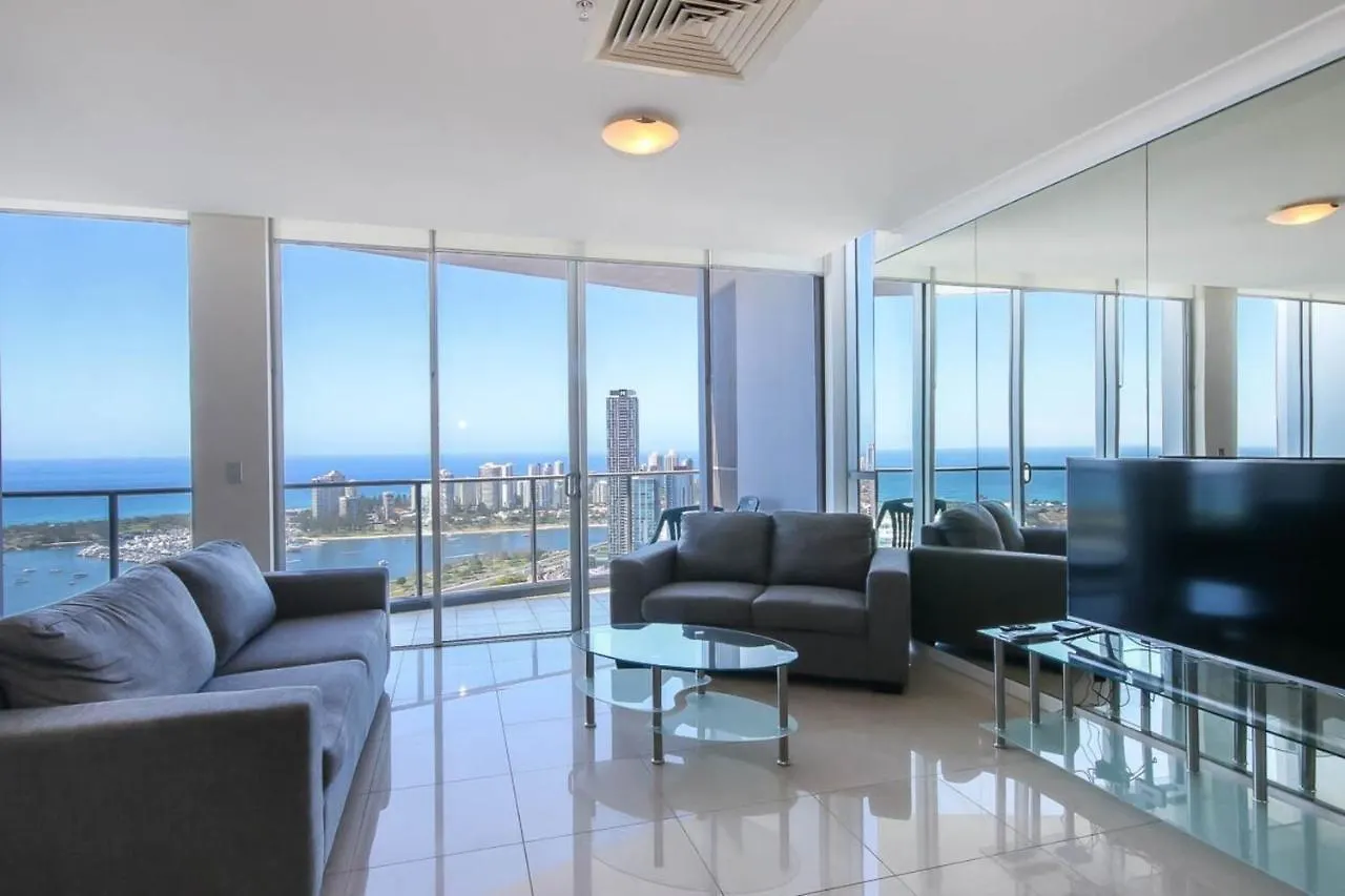 Spacious 3 Bedroom On The 39th Floor With Pool