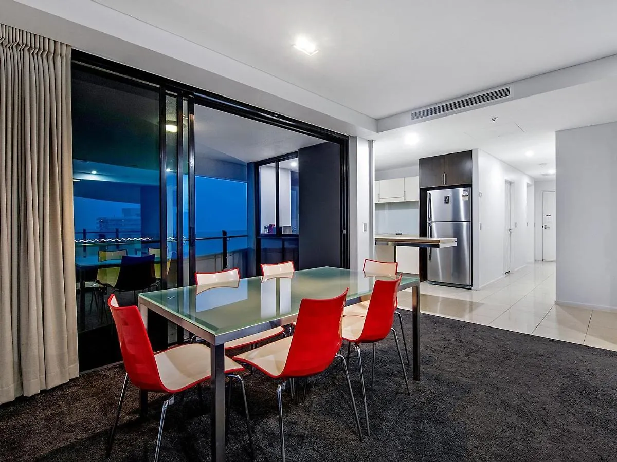 아파트 Luxury Ocean View 3 Bedroom At Wave Broadbeach *