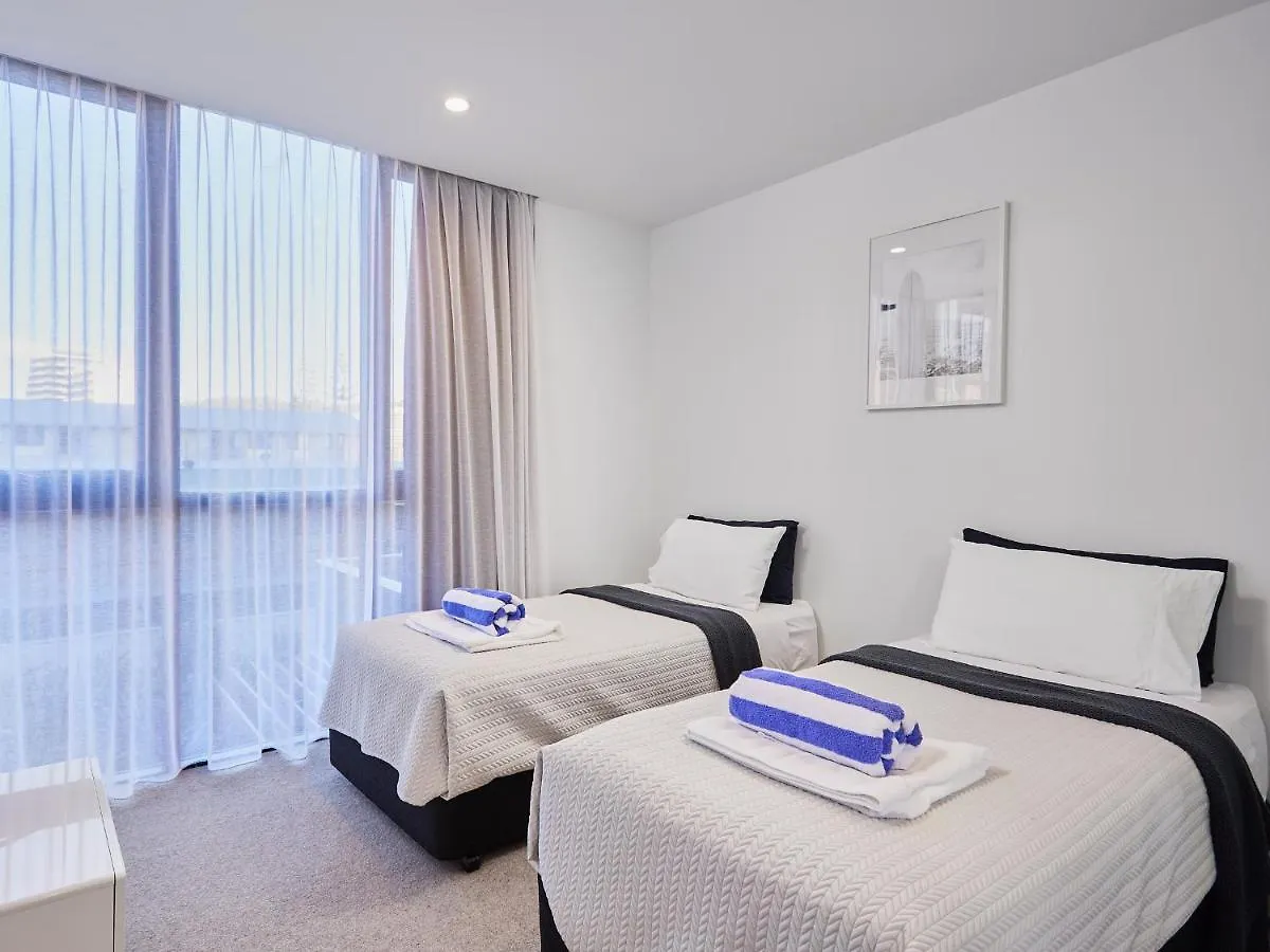 Boardwalk Burleigh Luxury Three Bedroom ゴールドコースト