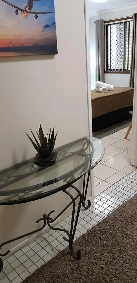Airport - Only 300 Meters To Airport Terminal Motel Gold Coast