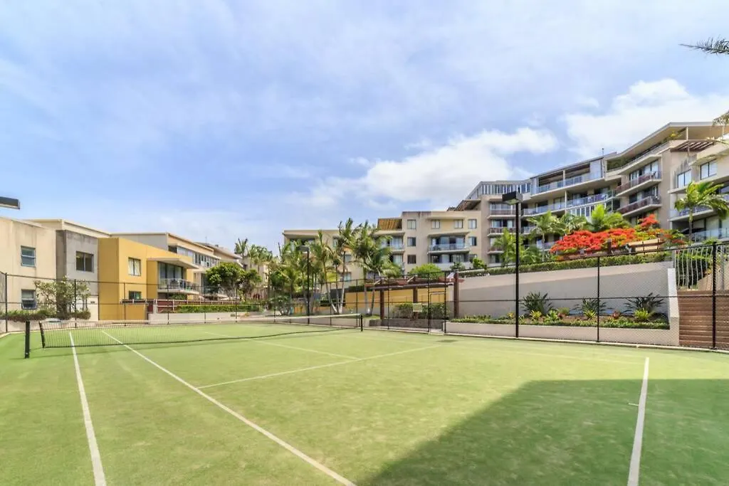 Luxe 3 Bedroom Rooftop Beachside *