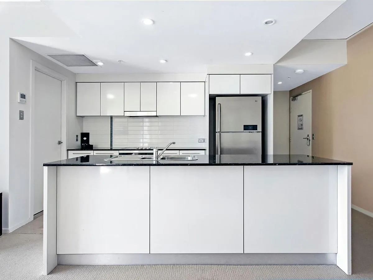 Stunning 2 Bed In Sierra Grand - Coasthm Apartment *