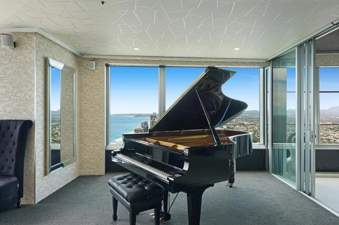 Q1 & - Official 4* Gold Coast