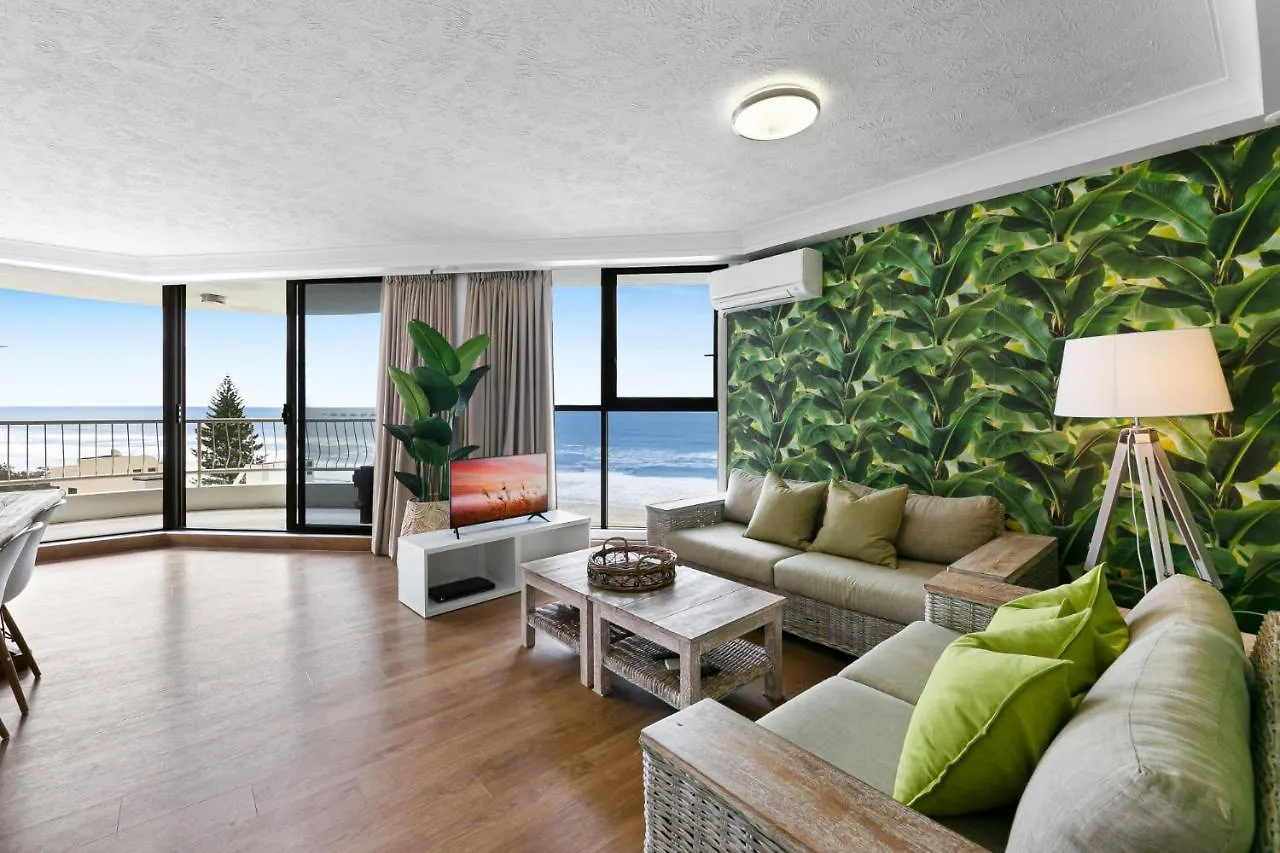 Spacious Beachfront 2-bed With Stunning Oceanview Apartment *