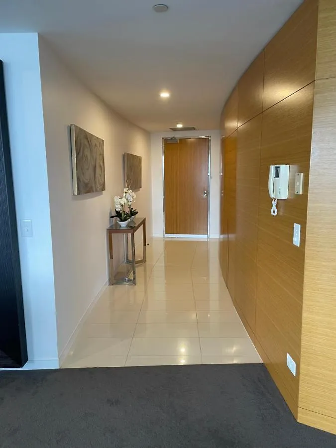 公寓 4 Bedroom Luxury Sub Penthouse Oracle Broadbeach Level 31 Magnificent Views 260m2 Family Skyhome Sleeps 8 Adults And 2 Children, Sofa Bed Portacot, High Chair To Everything Skyhome 5 Star *
