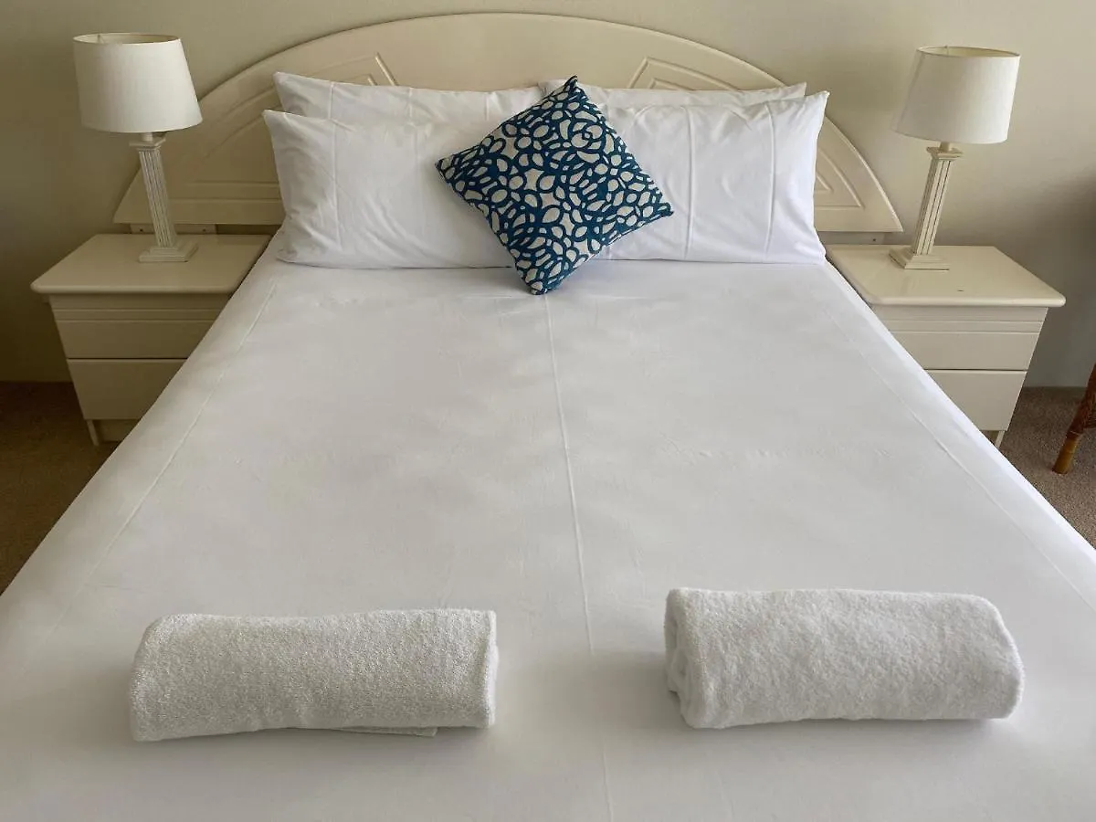 Aparthotel Hi Surf Beachfront 4*