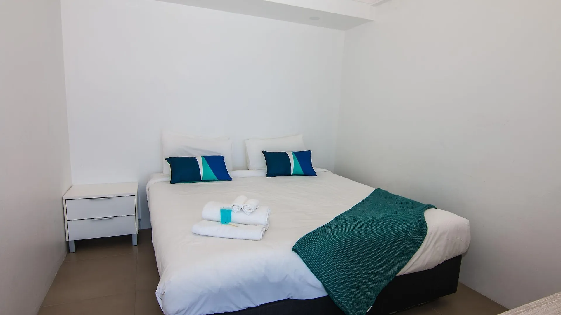 Aparthotel Beachcomber - Official