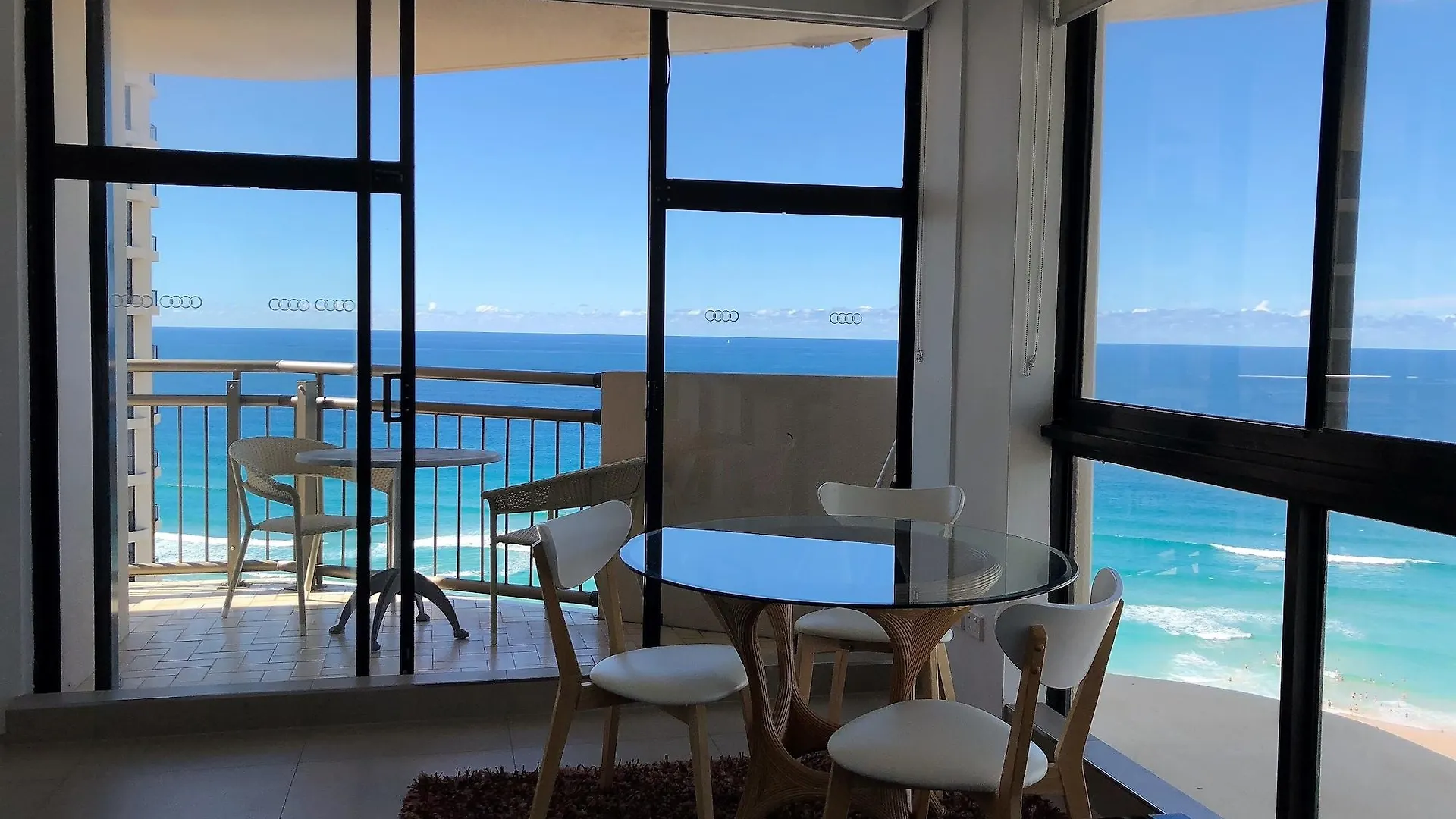 Aparthotel Beachcomber - Official Gold Coast