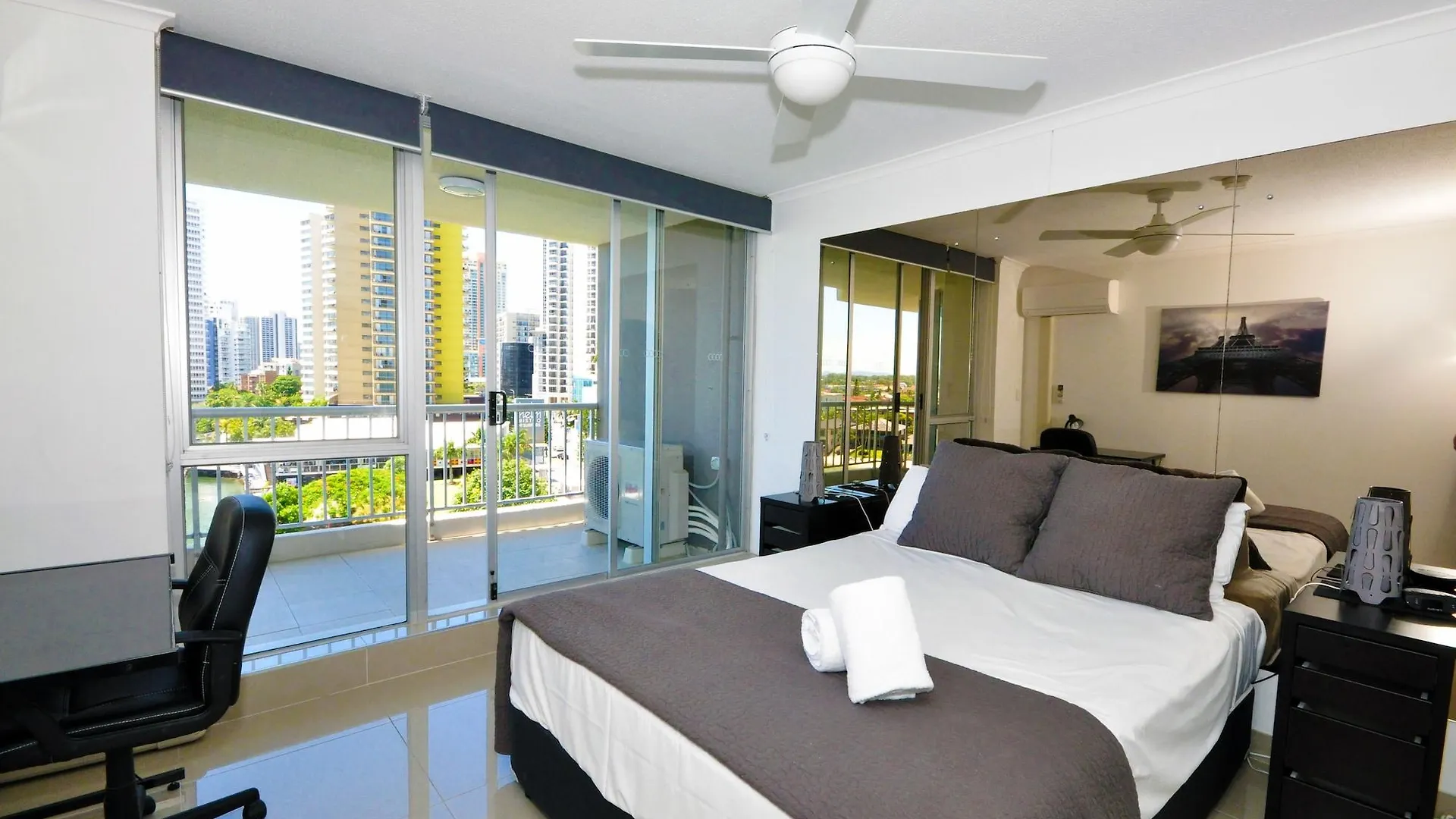 Moorings On Cavill Surfers Paradise Lejlighedshotel