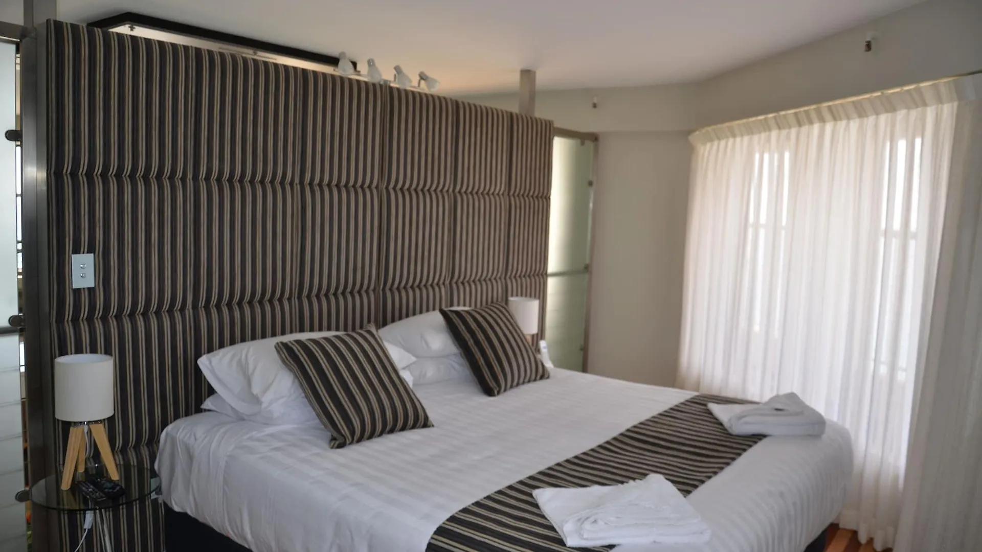 Burleigh Esplanade 4*