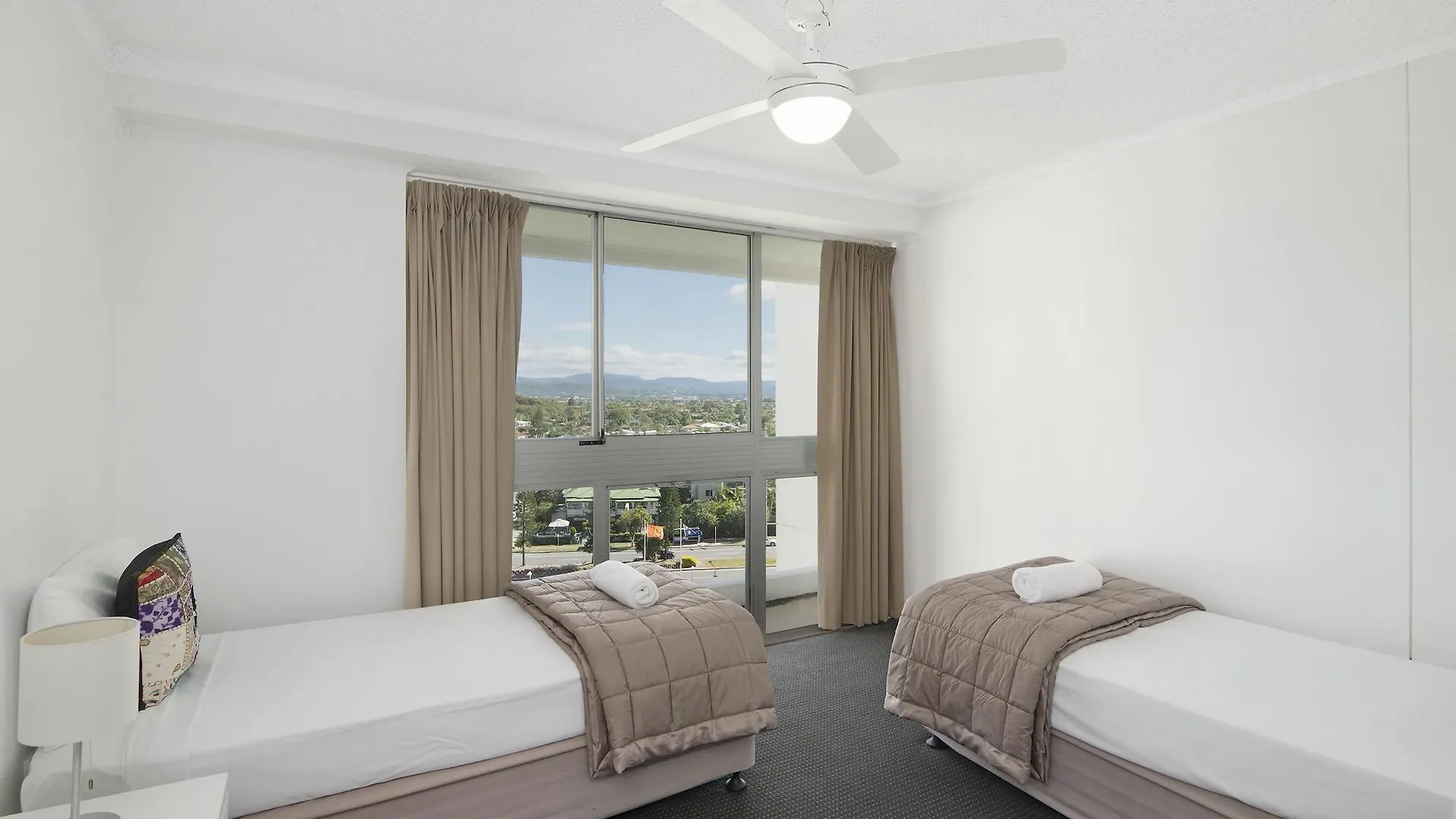 Solnamara Beachfront Aparthotel 4*