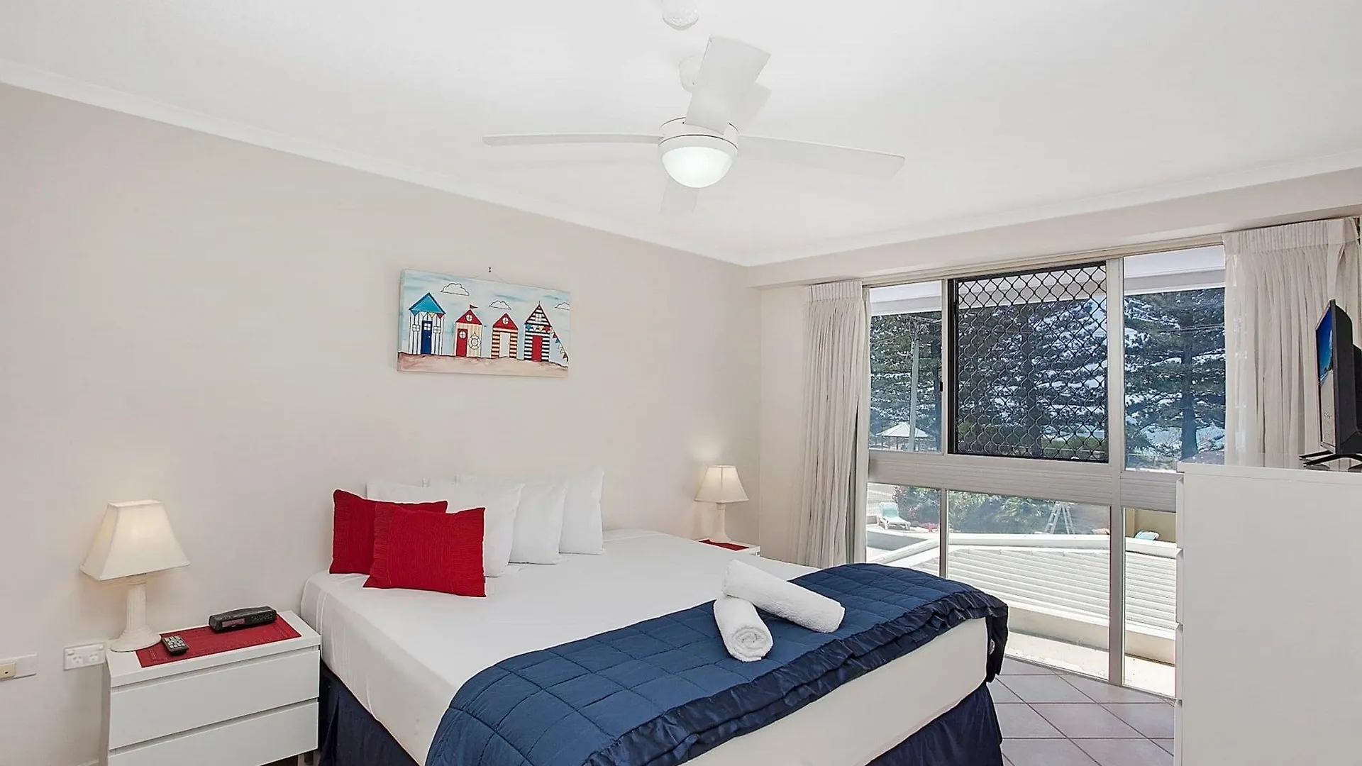 Aparthotel Solnamara Beachfront