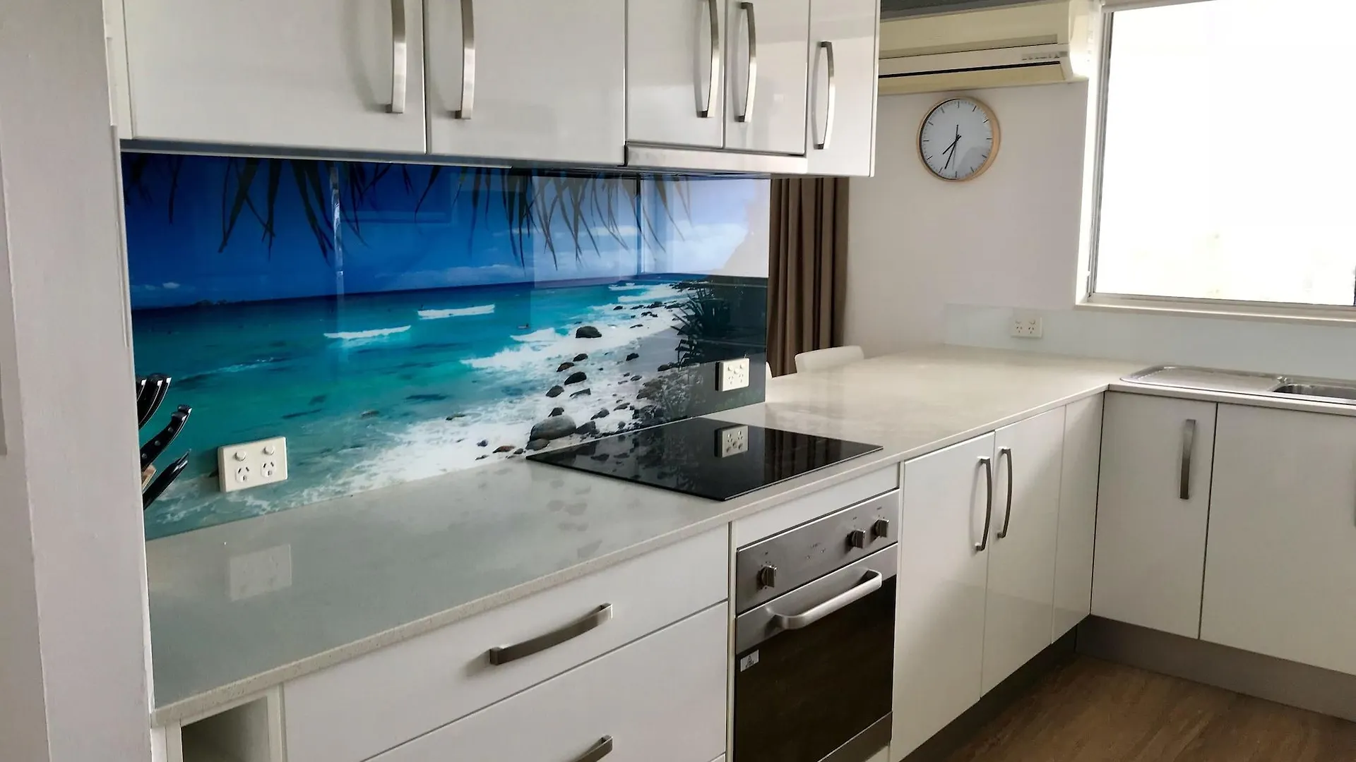 Aparthotel Solnamara Beachfront