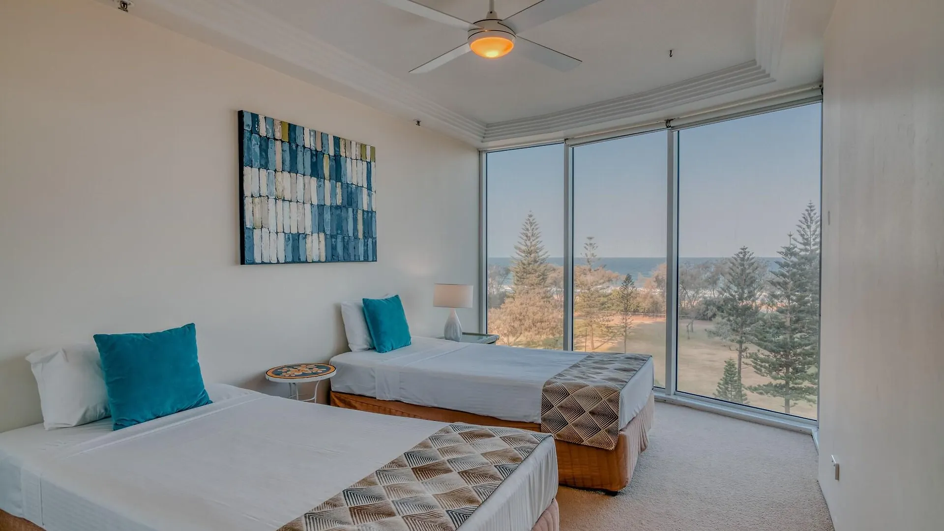 Carmel By The Sea 4* Gold Coast