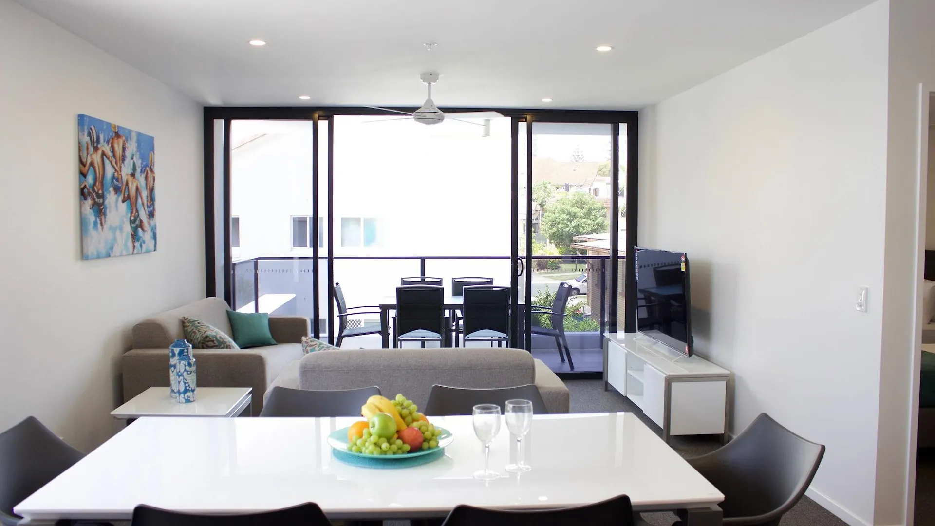 Synergy Broadbeach - Official 4* Gold Coast