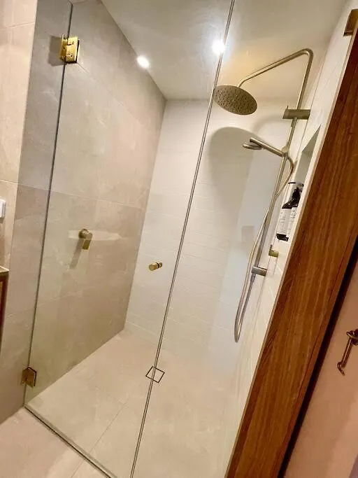 Chic Beachside Getaway 2br 2bath Fully Equipped
