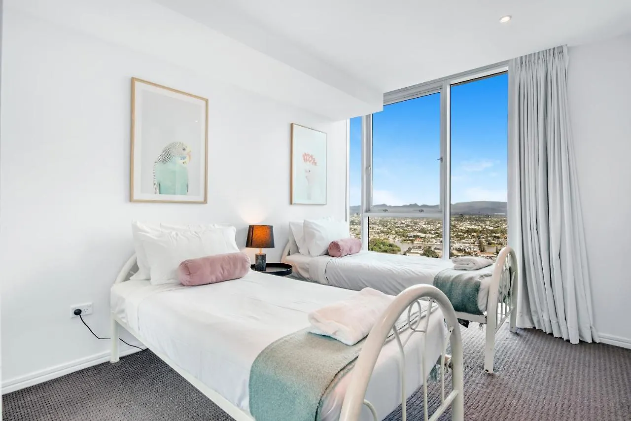 H Residences - Qstay