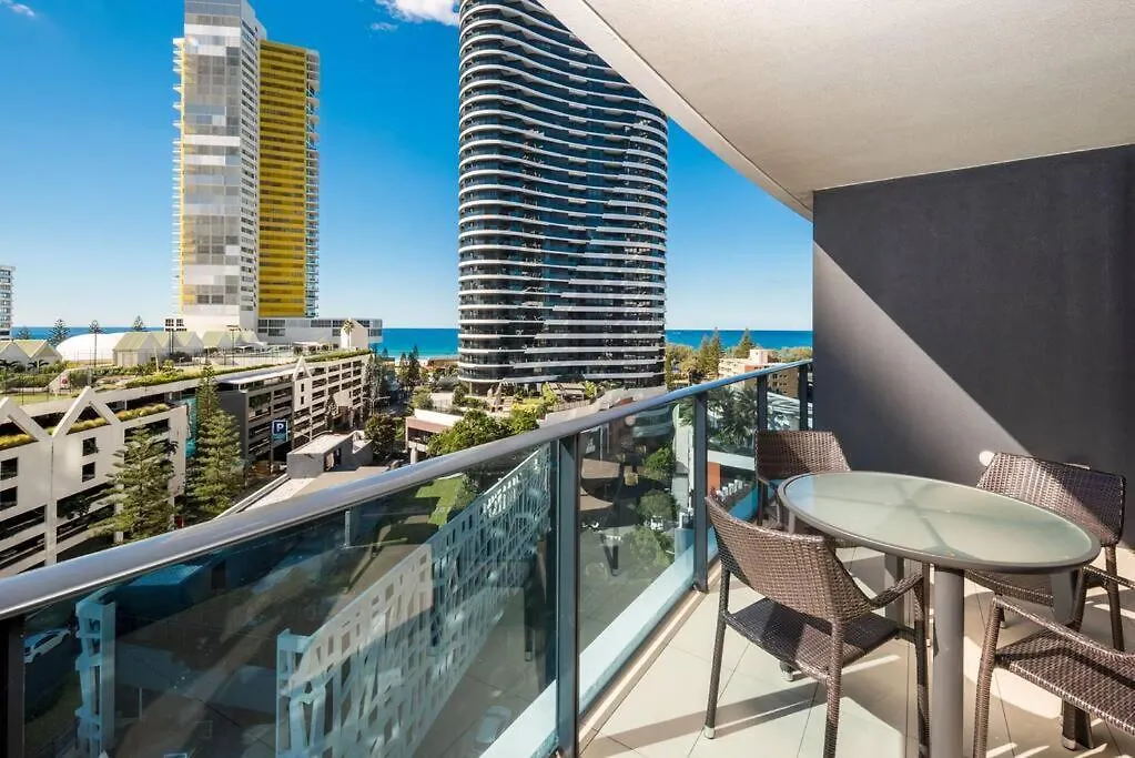 Oasis // Broadbeach Casa de Férias