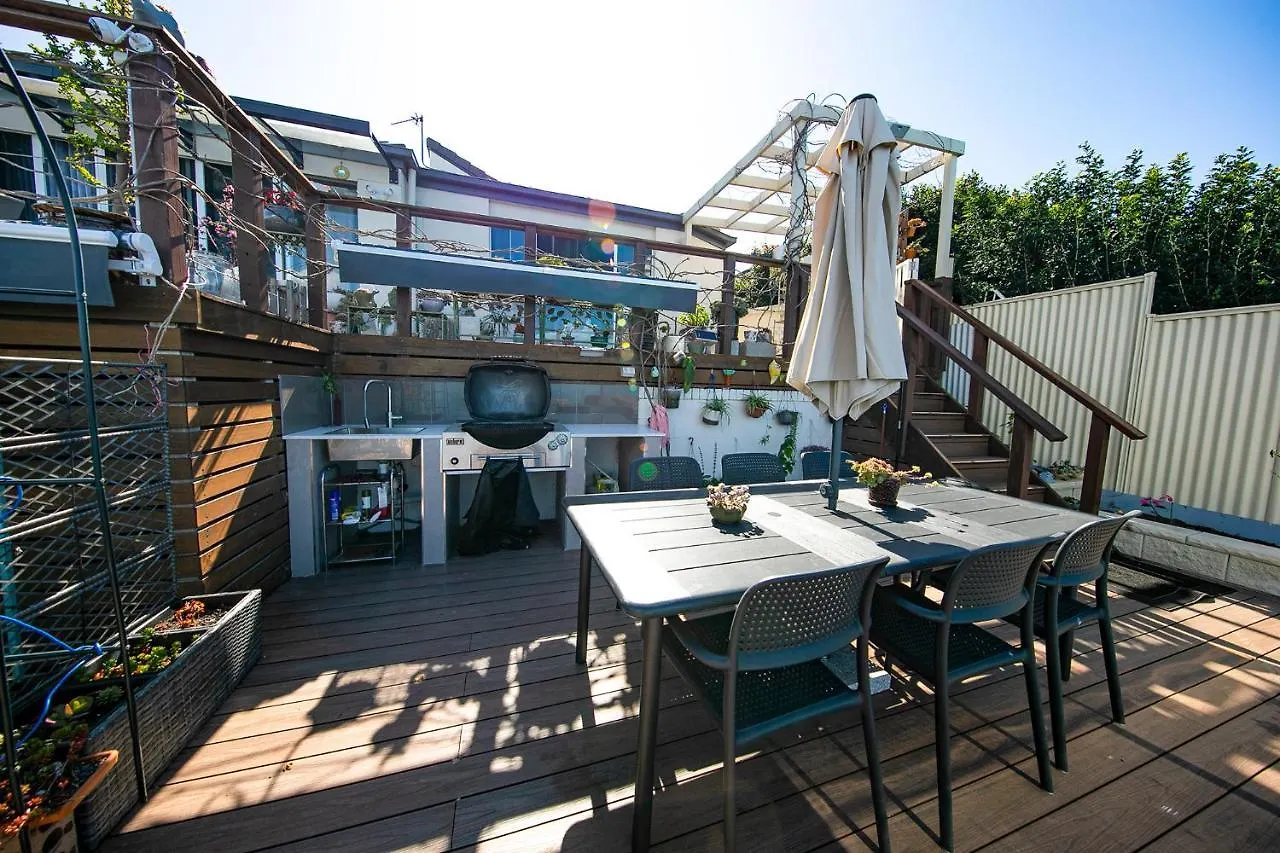 Mermaid Waters Duplex House