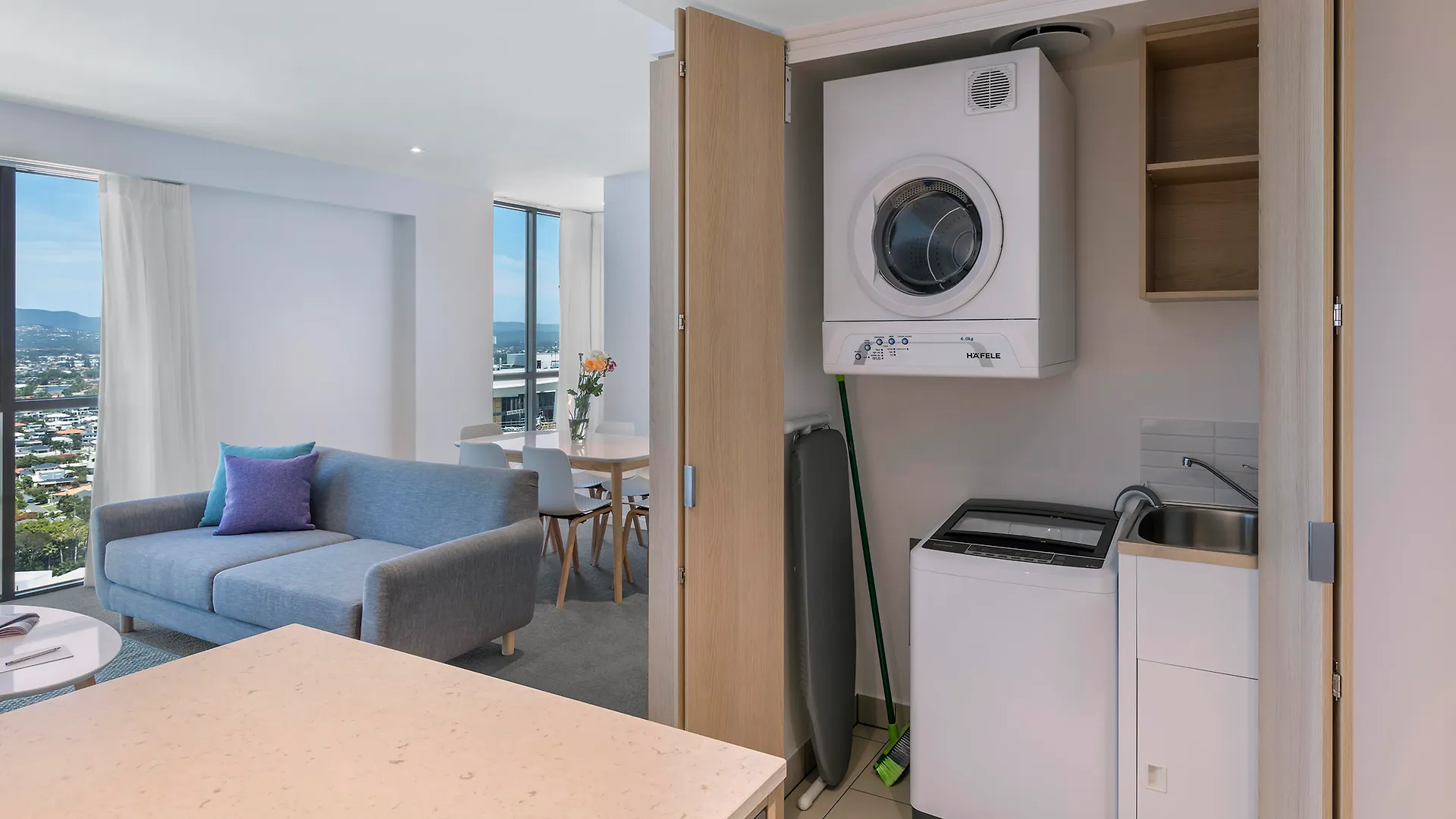 Avani Broadbeach Residences Aparthotel