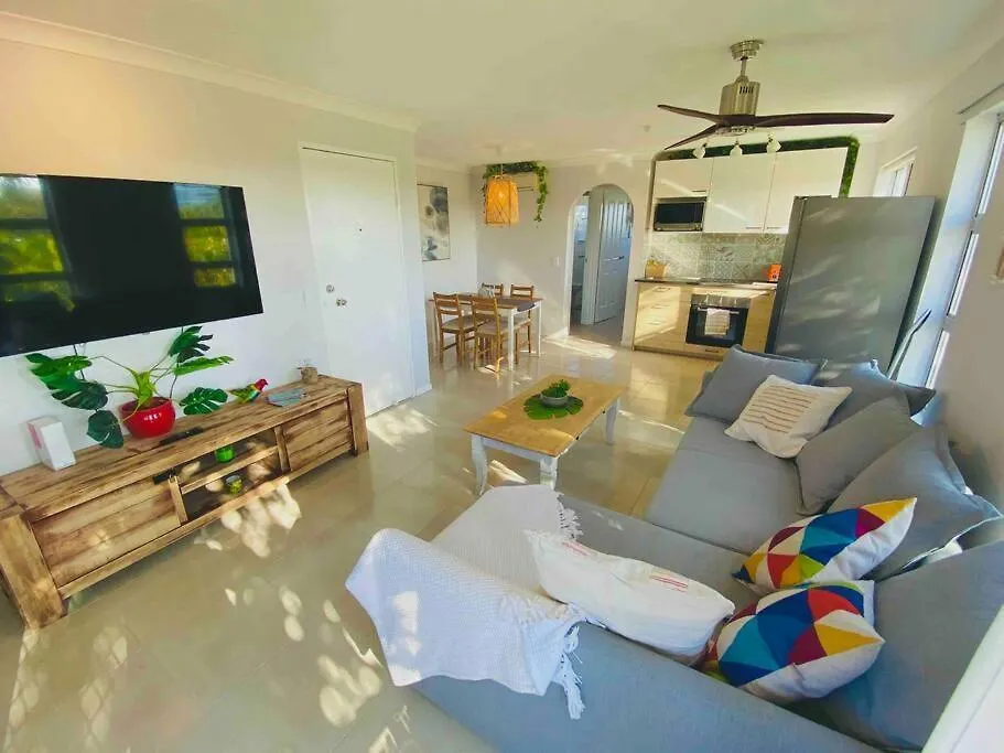 Broadbeach, Stylish Close To Everything דירה גולד קוסט