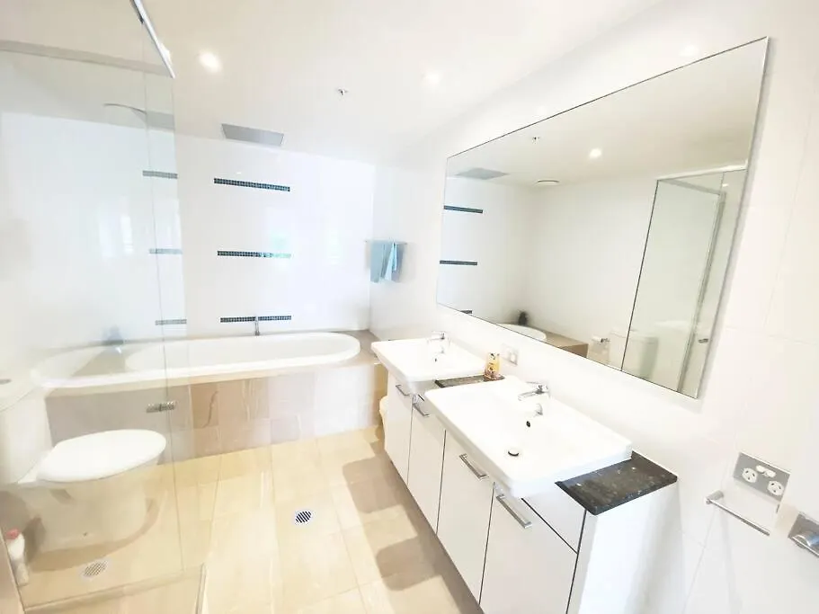 Lejlighed Sea Views Broadbeach *