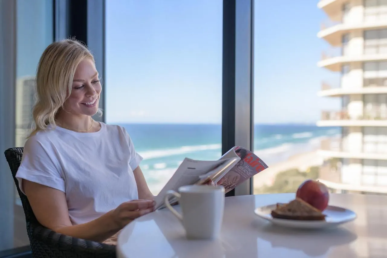 Apartmanhotel Meriton Surfers Paradise 5*