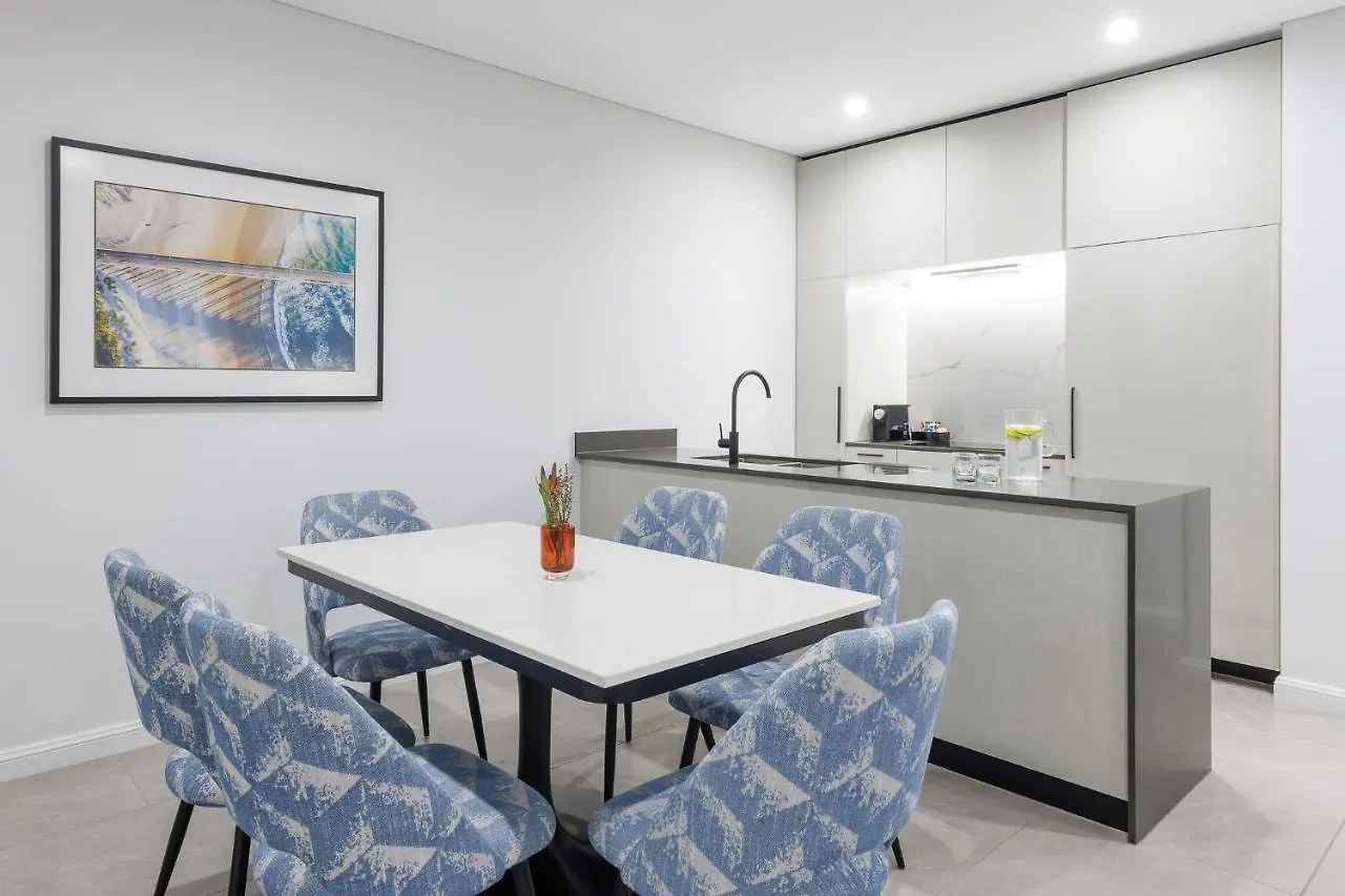 Meriton Surfers Paradise 5*