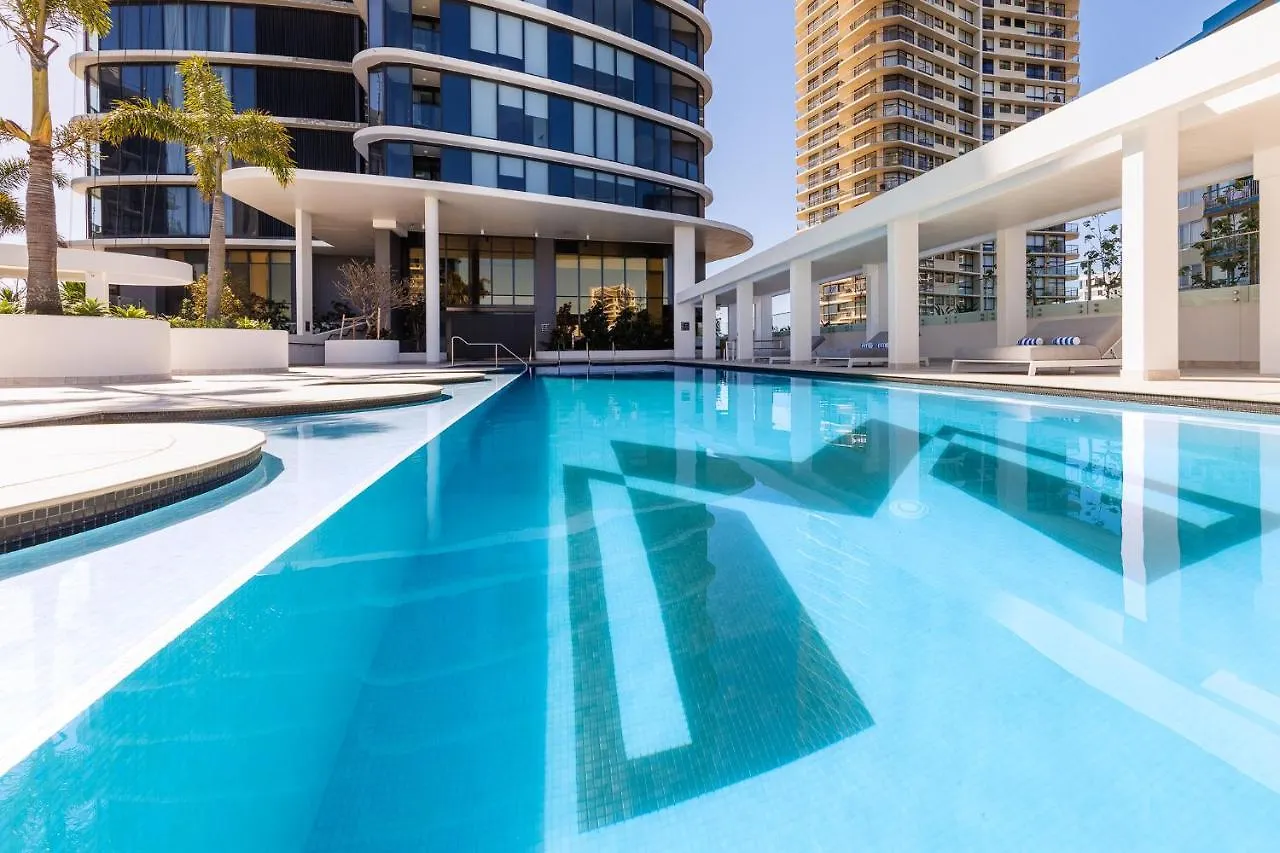Meriton Surfers Paradise Apartmanhotel 5*
