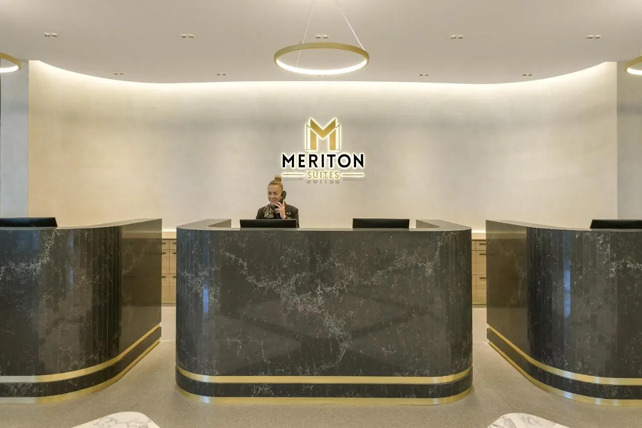Meriton Surfers Paradise Apartmanhotel Gold Coast