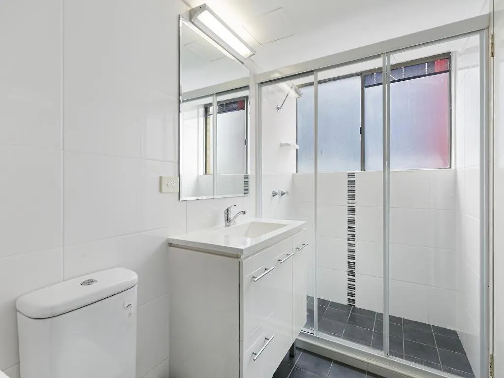 Apartment Surfside Court - Hosted By Burleigh Letting *