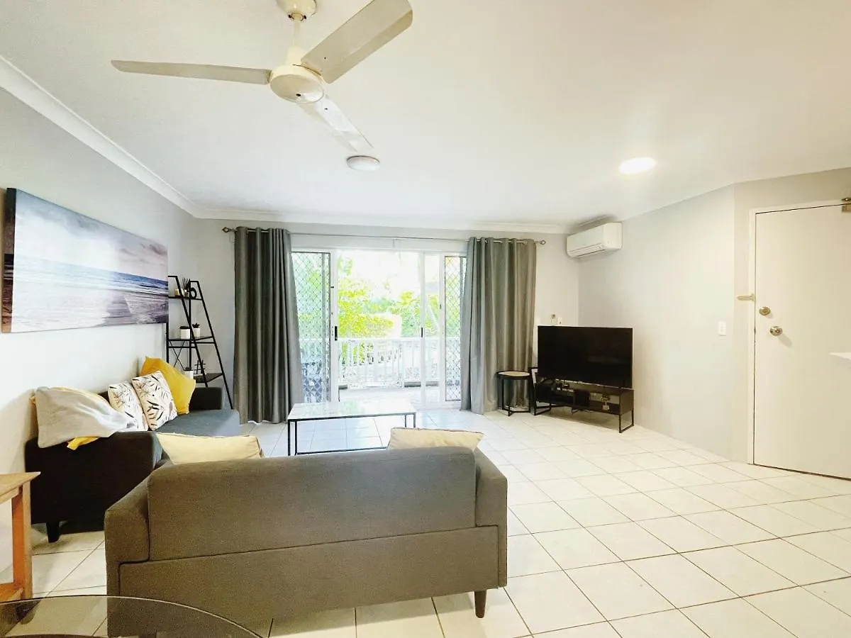 Surfers Tradewinds 3* גולד קוסט