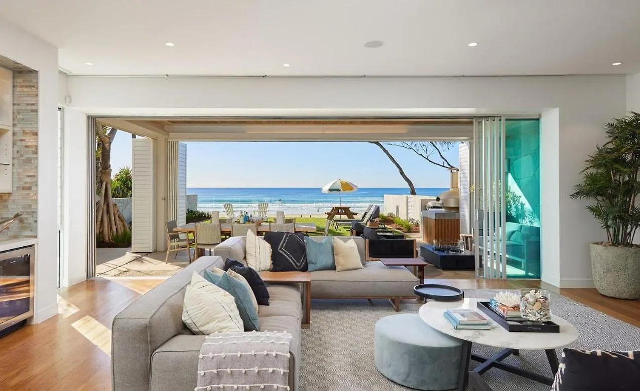 Beach Front * Gold Coast