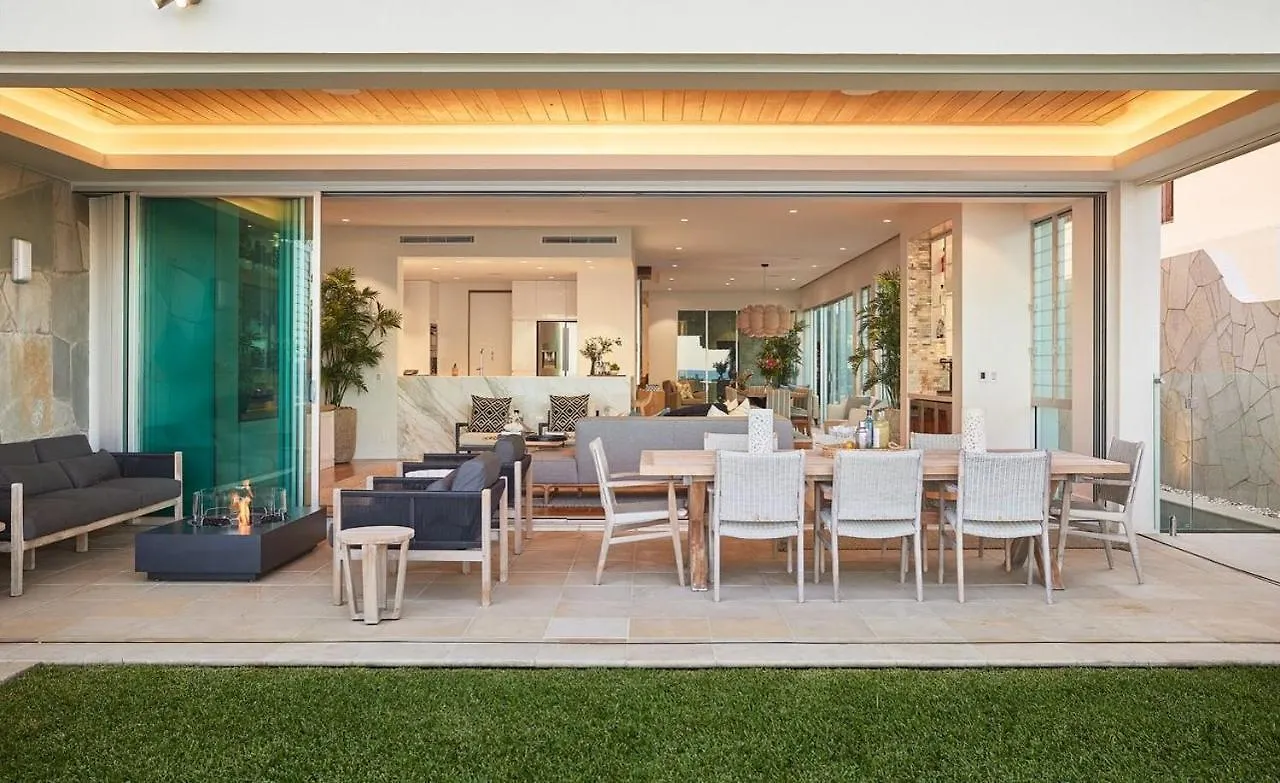 Holiday home Beach Front *
