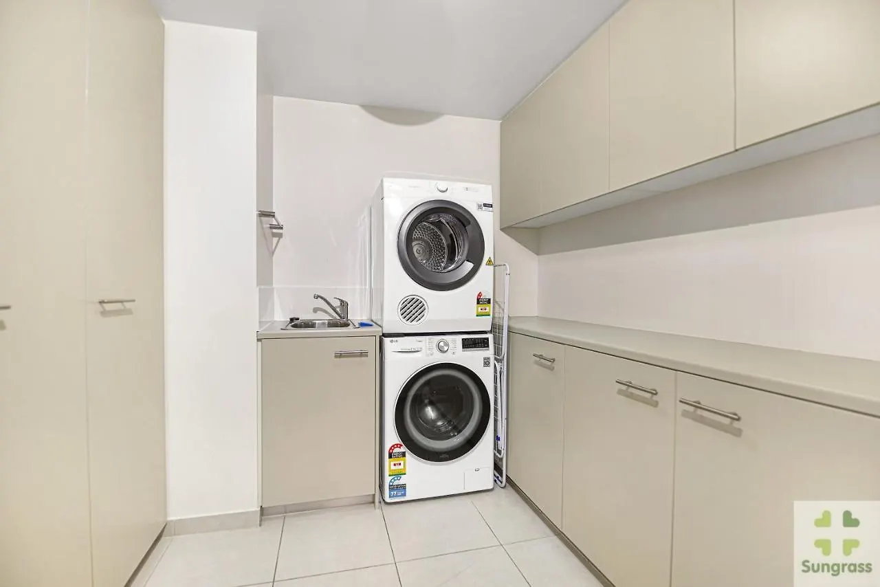 Azzura Greens 5* Gold Coast