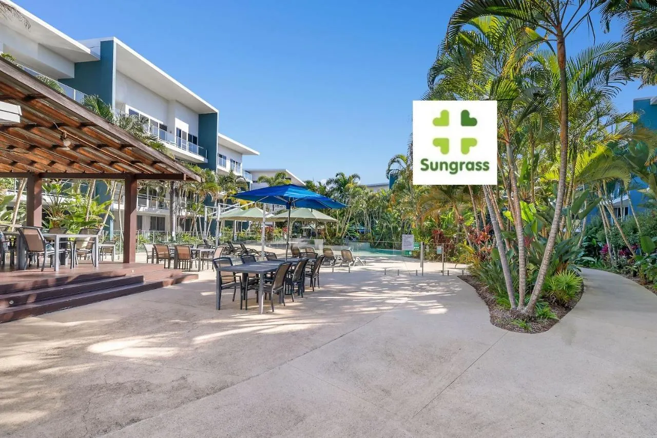 Azzura Greens 5*