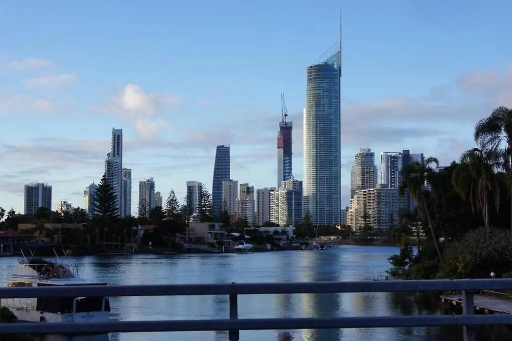 Apartment Surfers Paradise - 1 Bedroom Fully Furnished