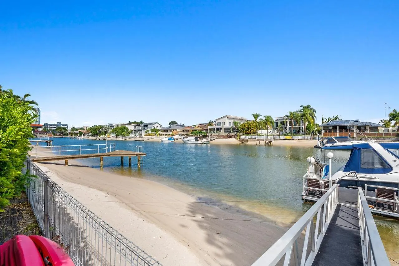 Seaclusion 5 Bed Waterfront, Sleeps 12 Ferienhaus Gold Coast