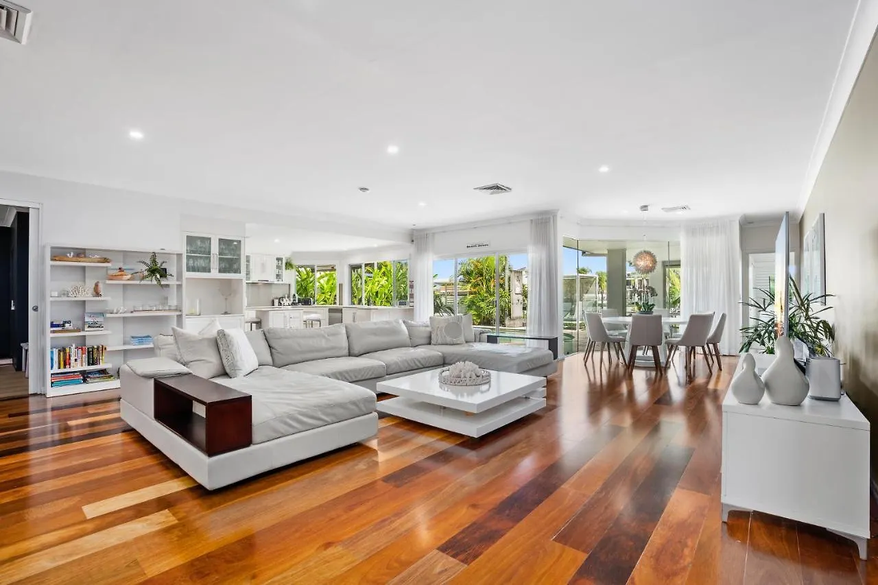 Ferienhaus Seaclusion 5 Bed Waterfront, Sleeps 12