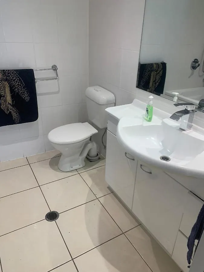 Beachfront Views Great Location Welcome To The Oceanau * Gold Coast