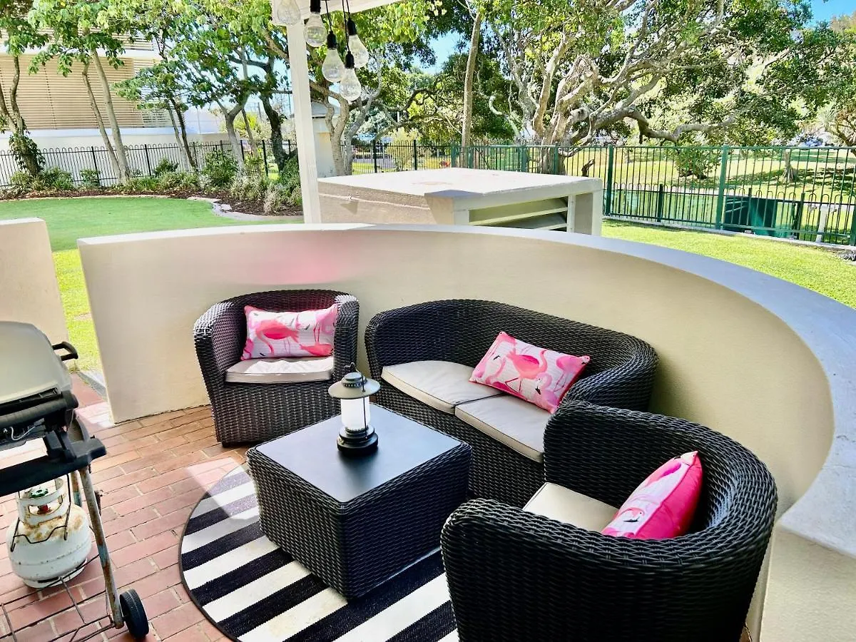 Beachside Beauty At Burleigh Pavilion! *